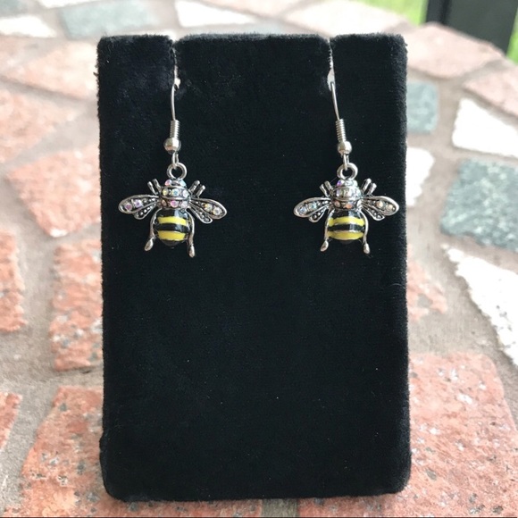 🐝 Boho nickel free bumble bee dangly cz earring - Picture 7 of 9